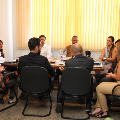 Barra do Piraí firma parceria com os Correios para entrega domiciliar de medicamentos oncológicos